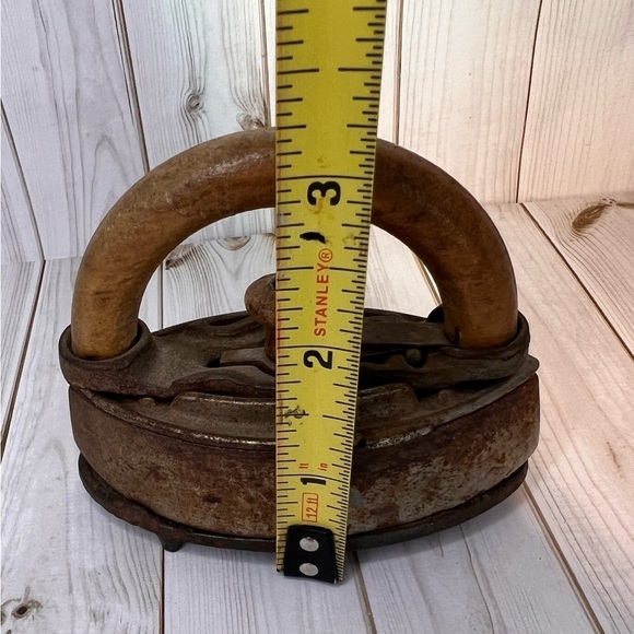 Antique Vintage Clothing Iron w/ Stand Cast Iron Wood Rare Mini - Picture 6 of 7
